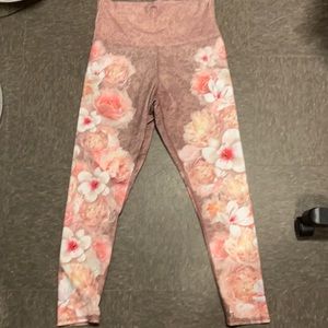 Never worn workout pants- size med